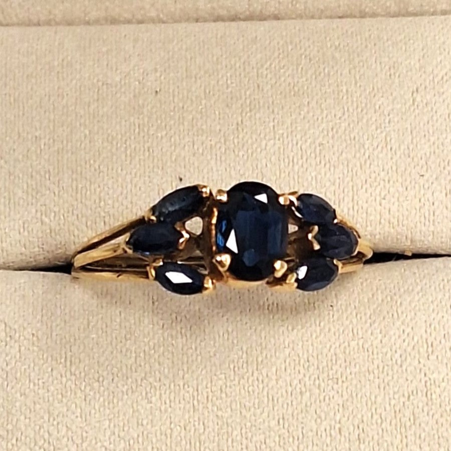 Bague en Or Jaune avec Saphirs