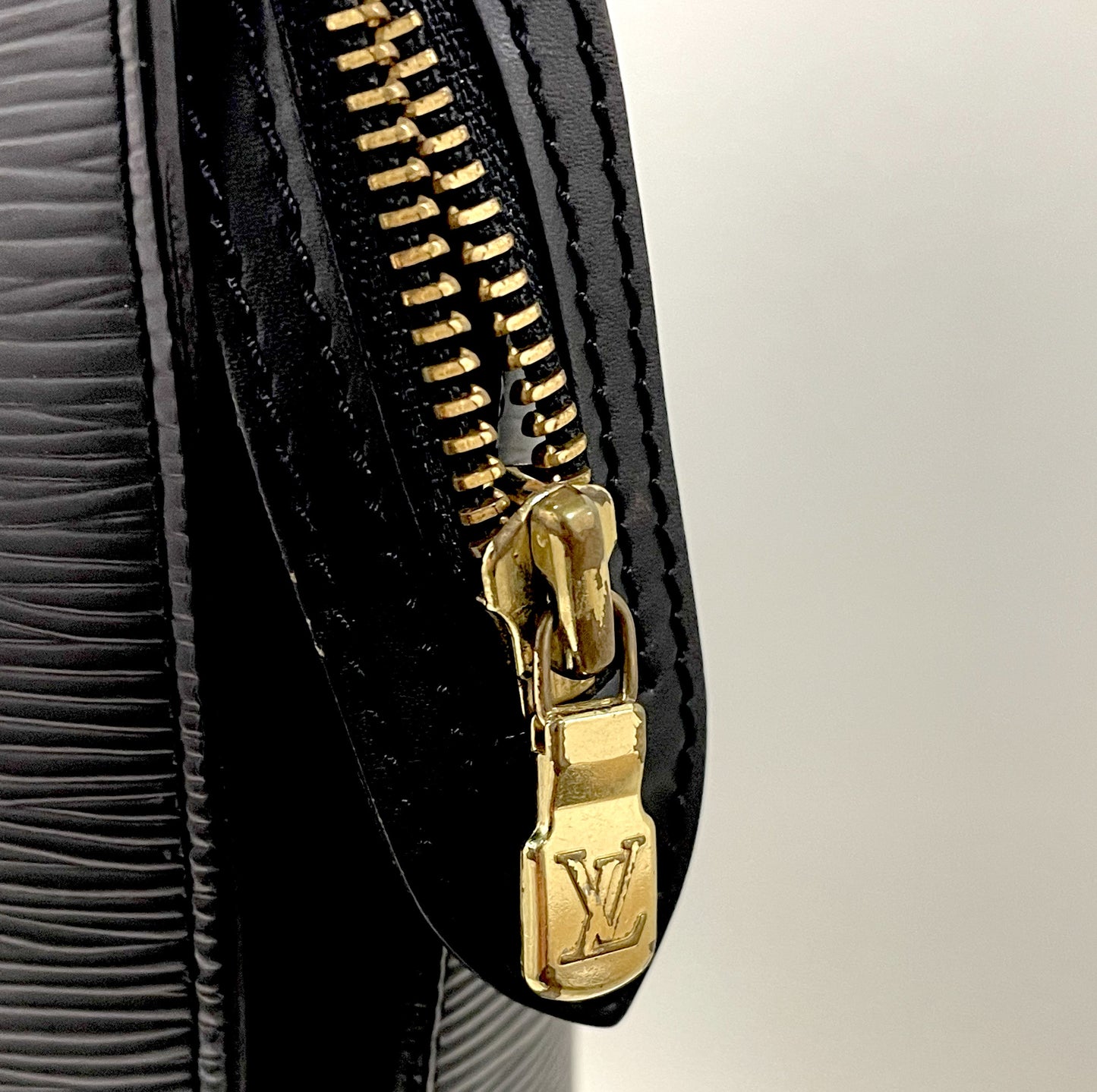 Sac à main Louis Vuitton Saint Jacques" noir"
