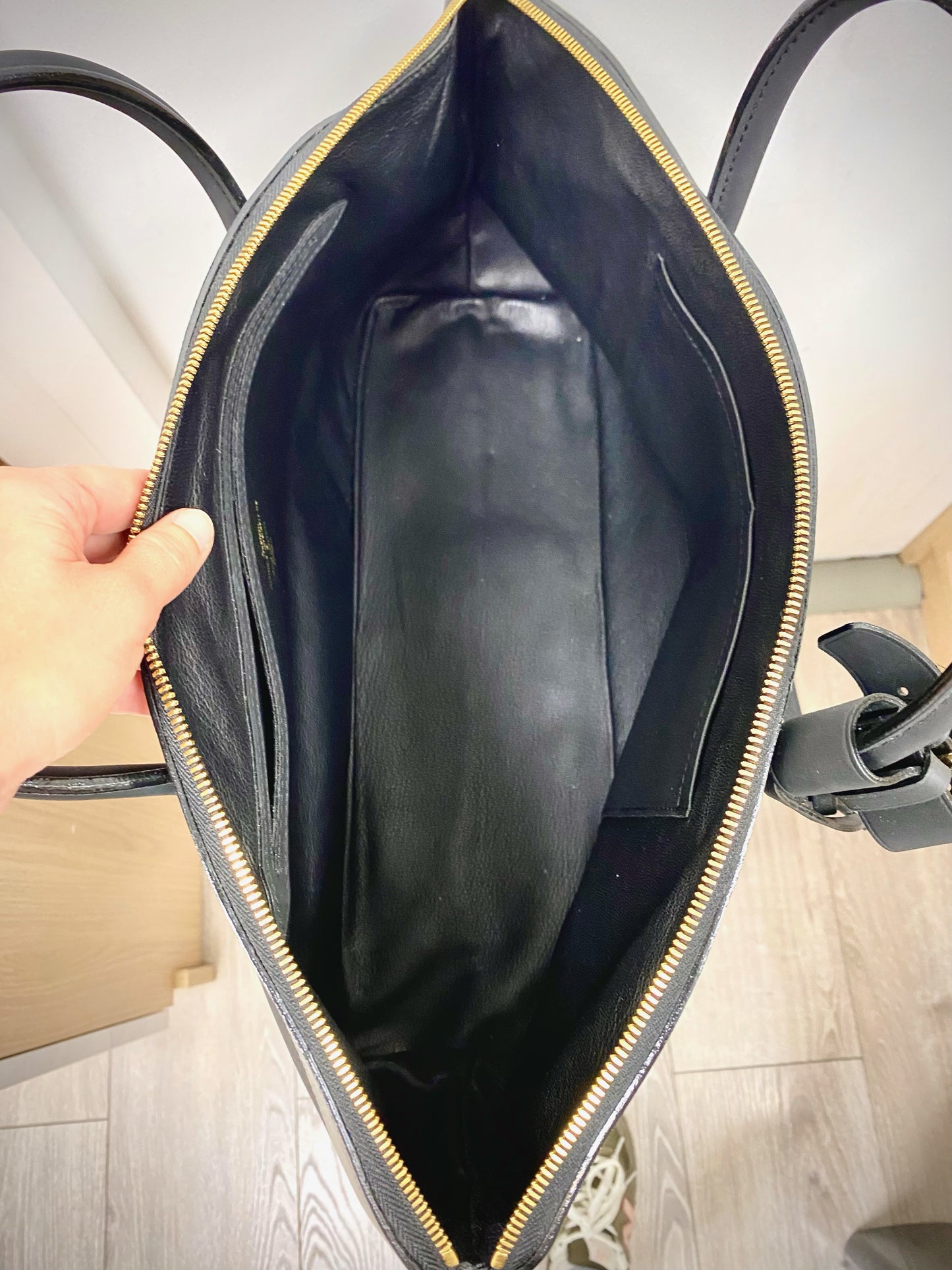 Sac à main Louis Vuitton Lockit East West""