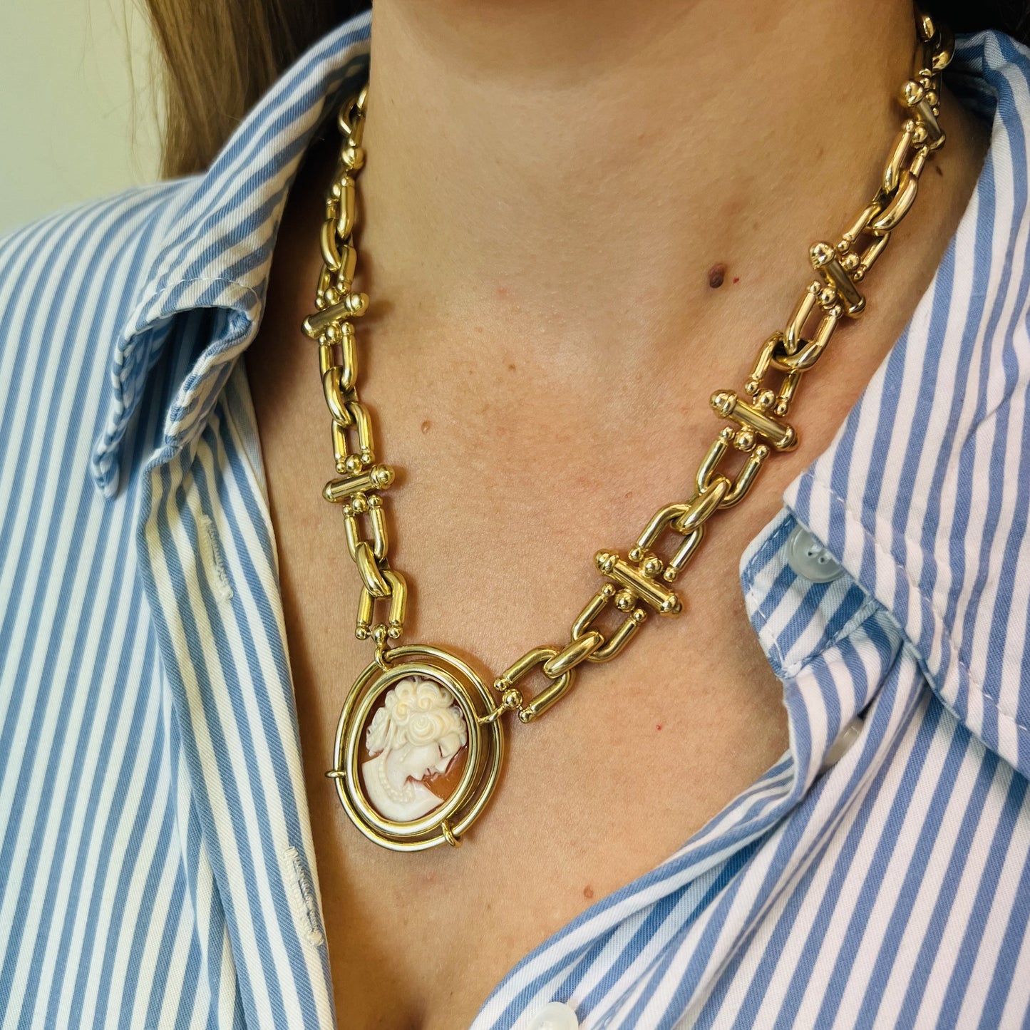 Collier Grosse Maille Avec Camée