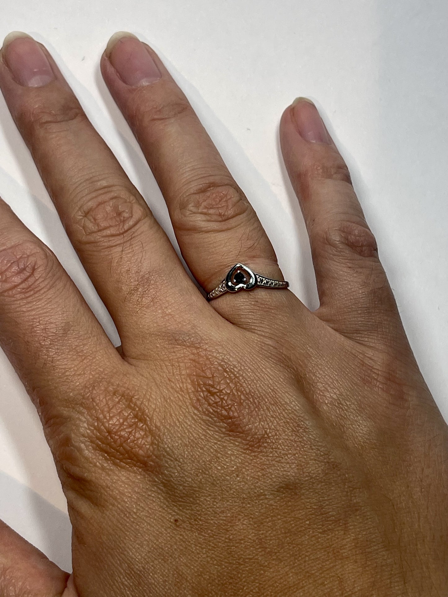 Bague Or Blanc avec Saphir