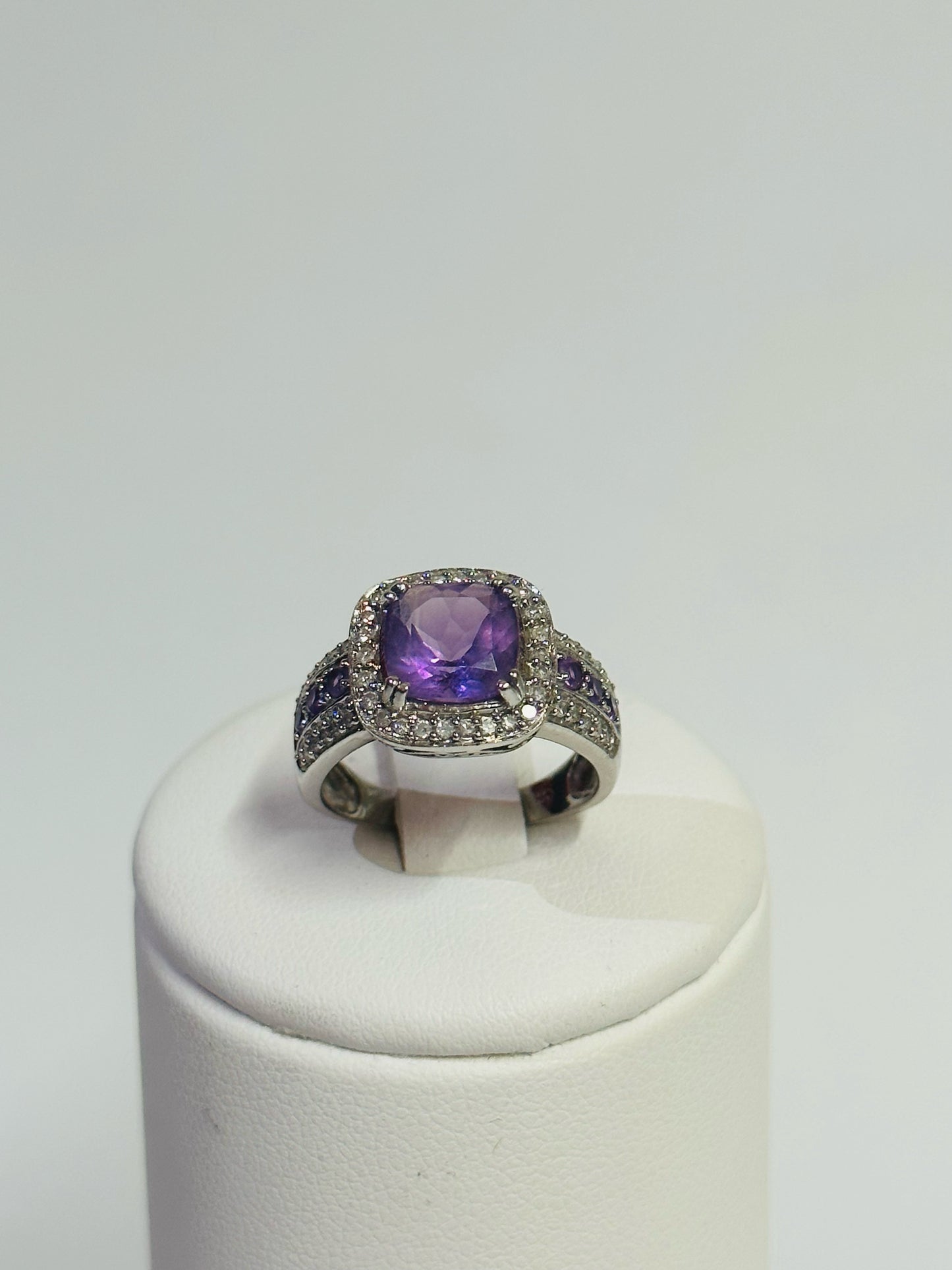 Bague Diamants Et Améthystes