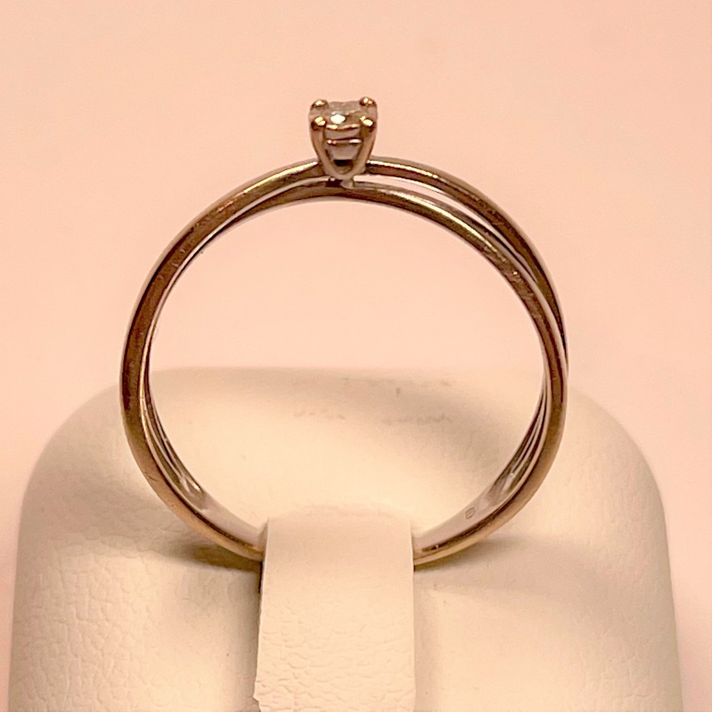 Bague Or Blanc avec Diamant Solitaire 0.10ct