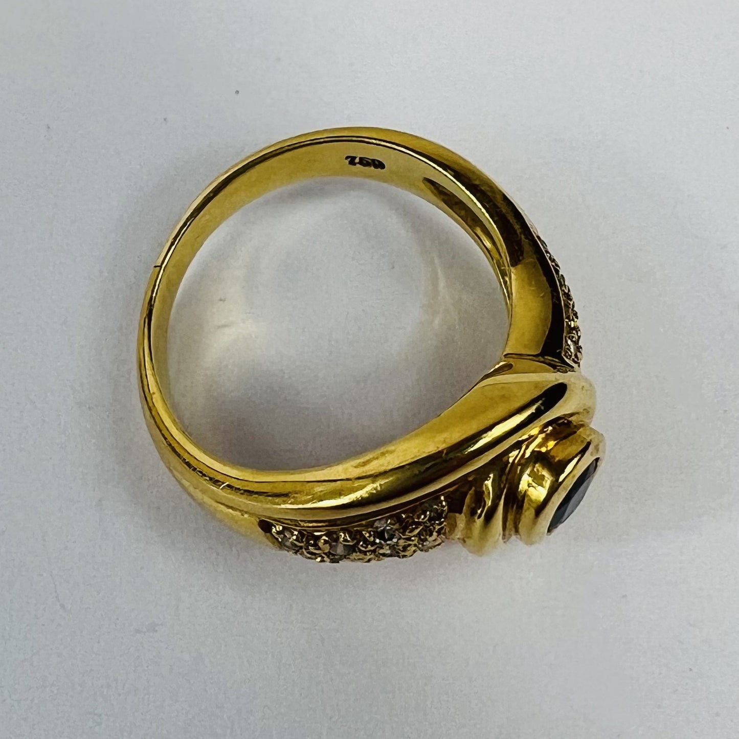 Bague Or Jaune avec Saphir et Diamant