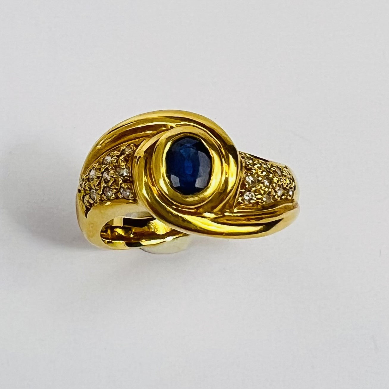 Bague Or Jaune avec Saphir et Diamant