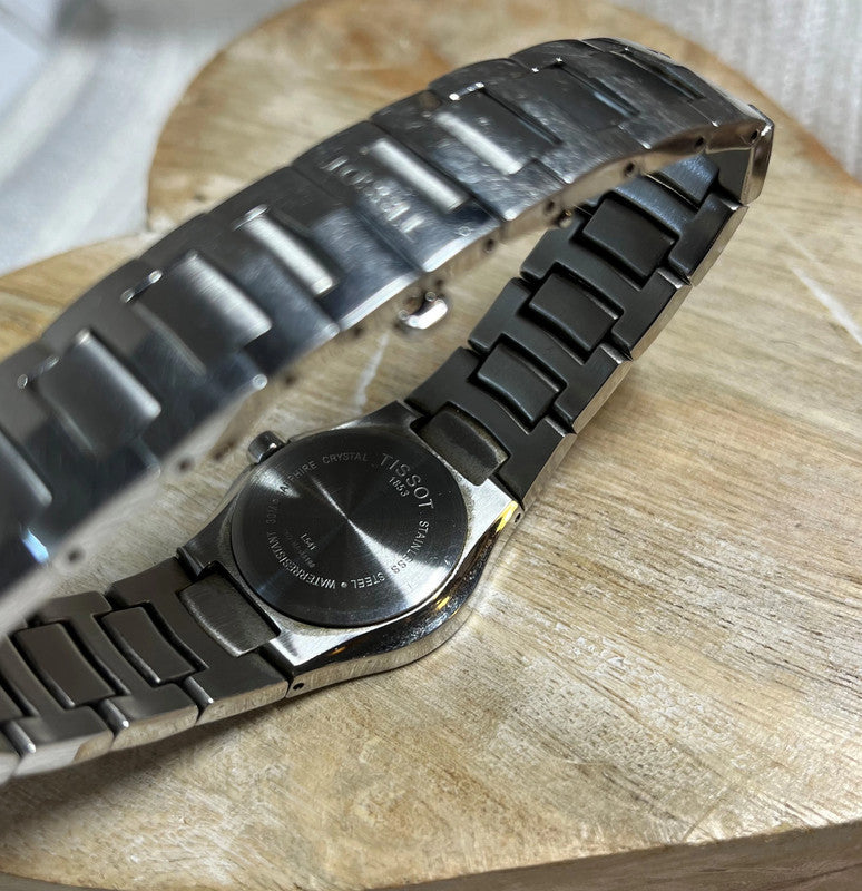 Montre Tissot Mother of Pearl et Diamond Bezel