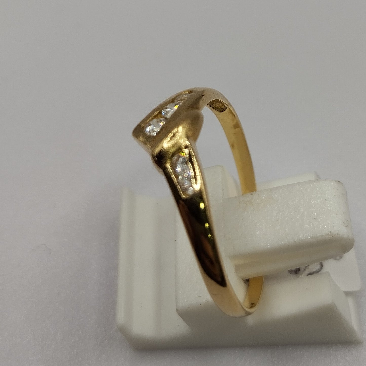 Bague en Or avec Oxydes