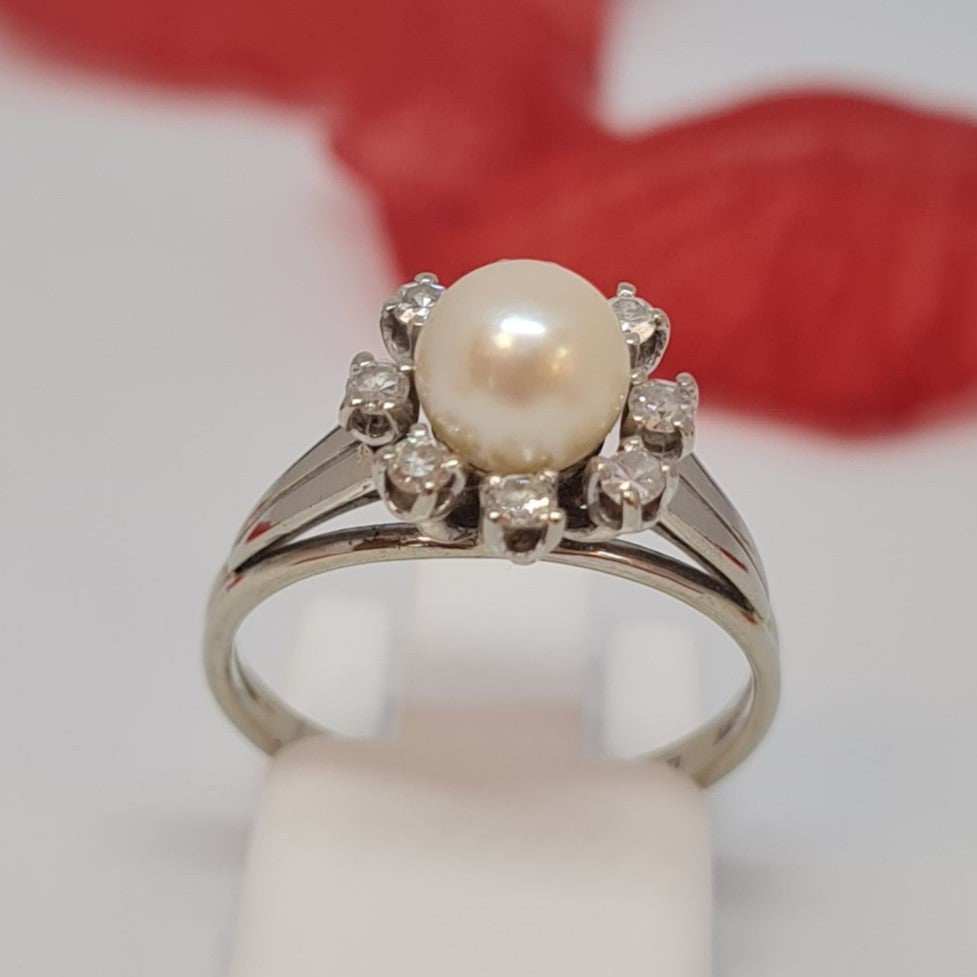 Bague Or avec Perle et Diamants
