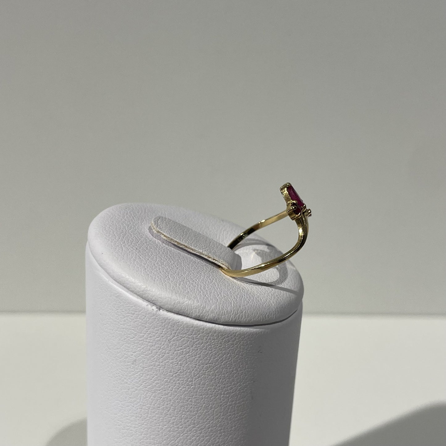 Bague Or et Pierres roses
