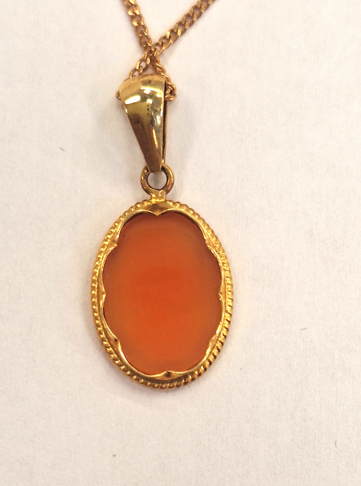 Chaine + Pendentif Camée