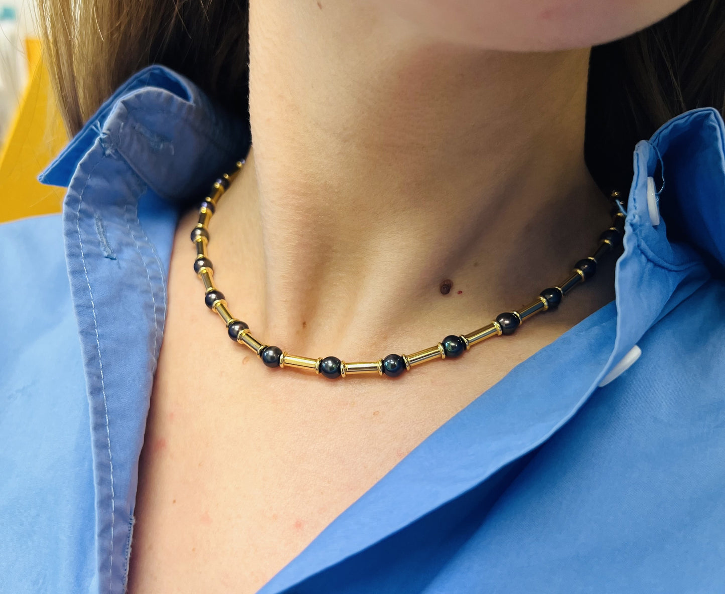 Collier or et perles Hématites
