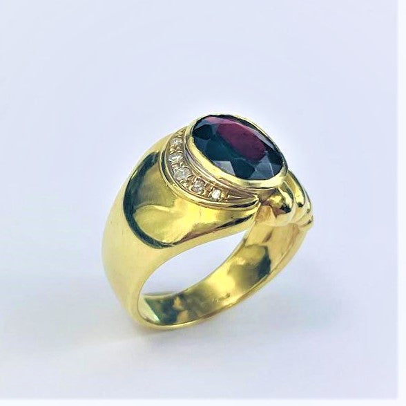 Chevalière Or Jaune avec Pierre Rouge et Diamant