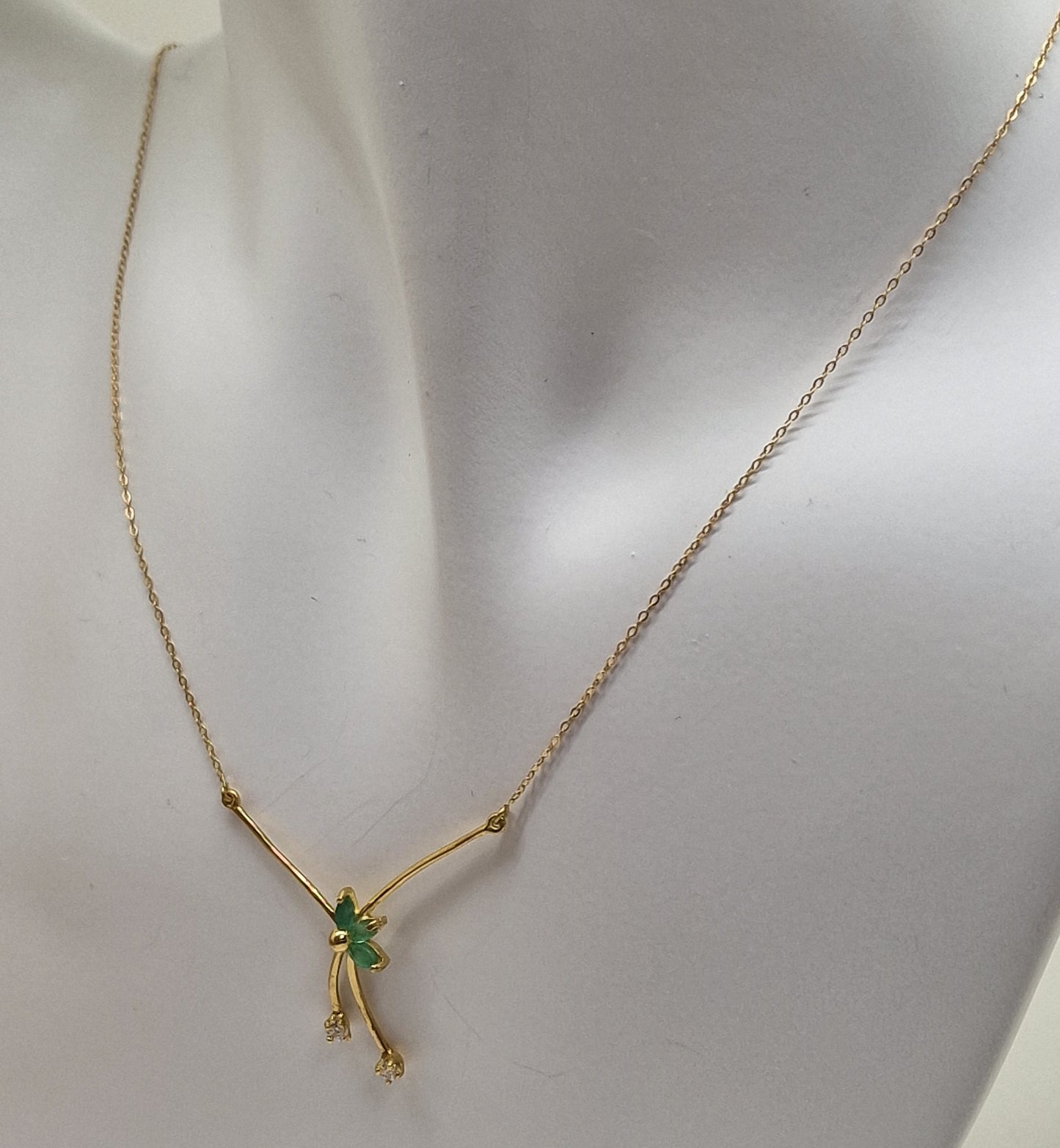 Collier Or avec Emeraude
