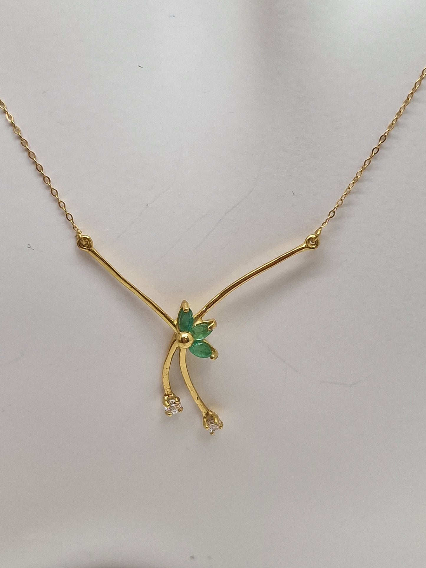 Collier Or avec Emeraude