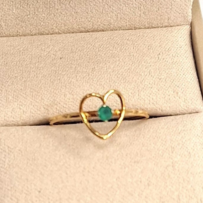 Bague cœur en or avec émeraude naturelle