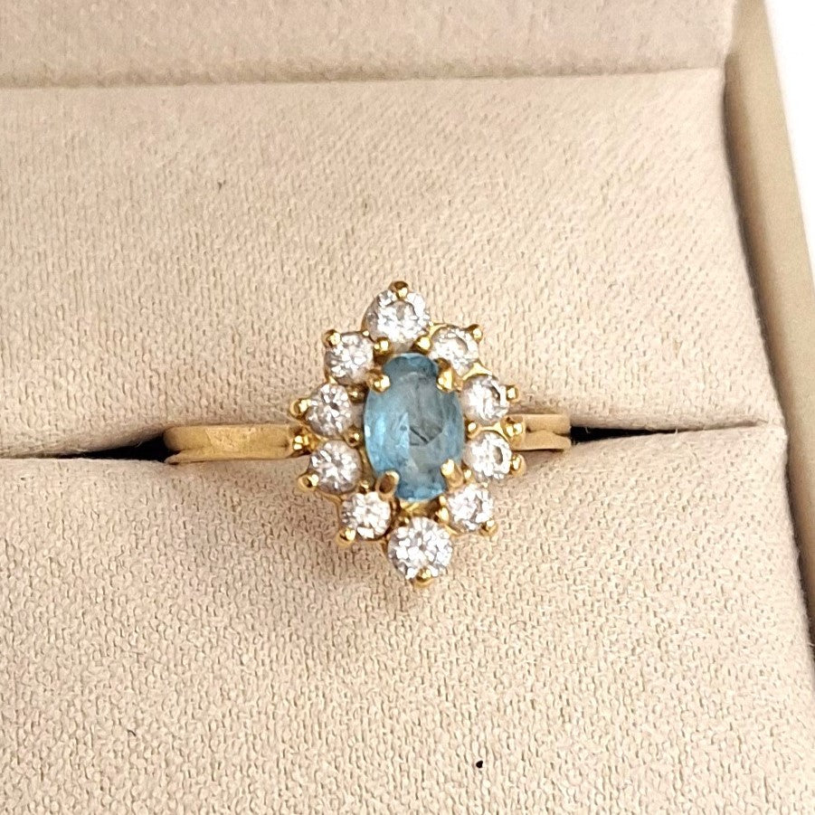 Bague Marguerite avec Aigue Marine