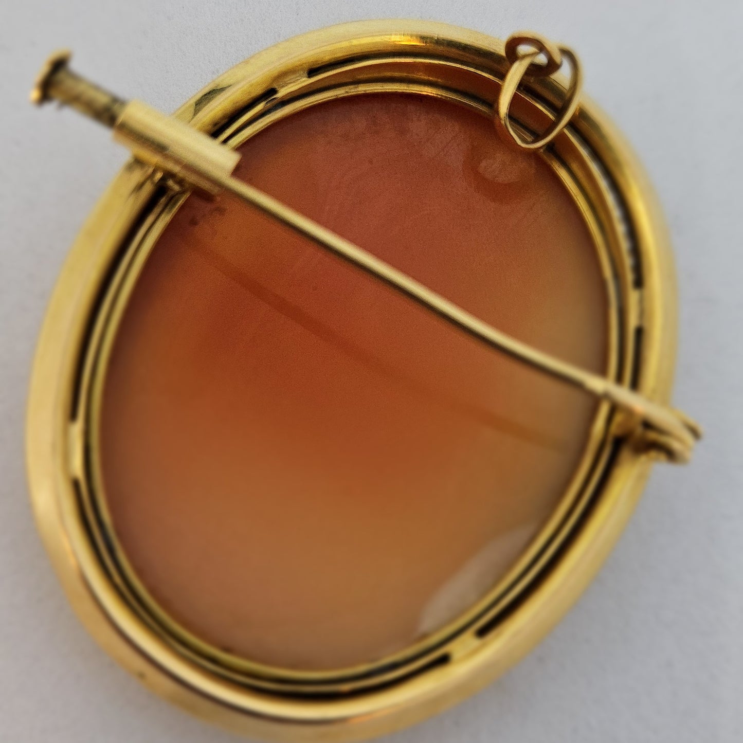 Pendentif/ broche Camée en Or