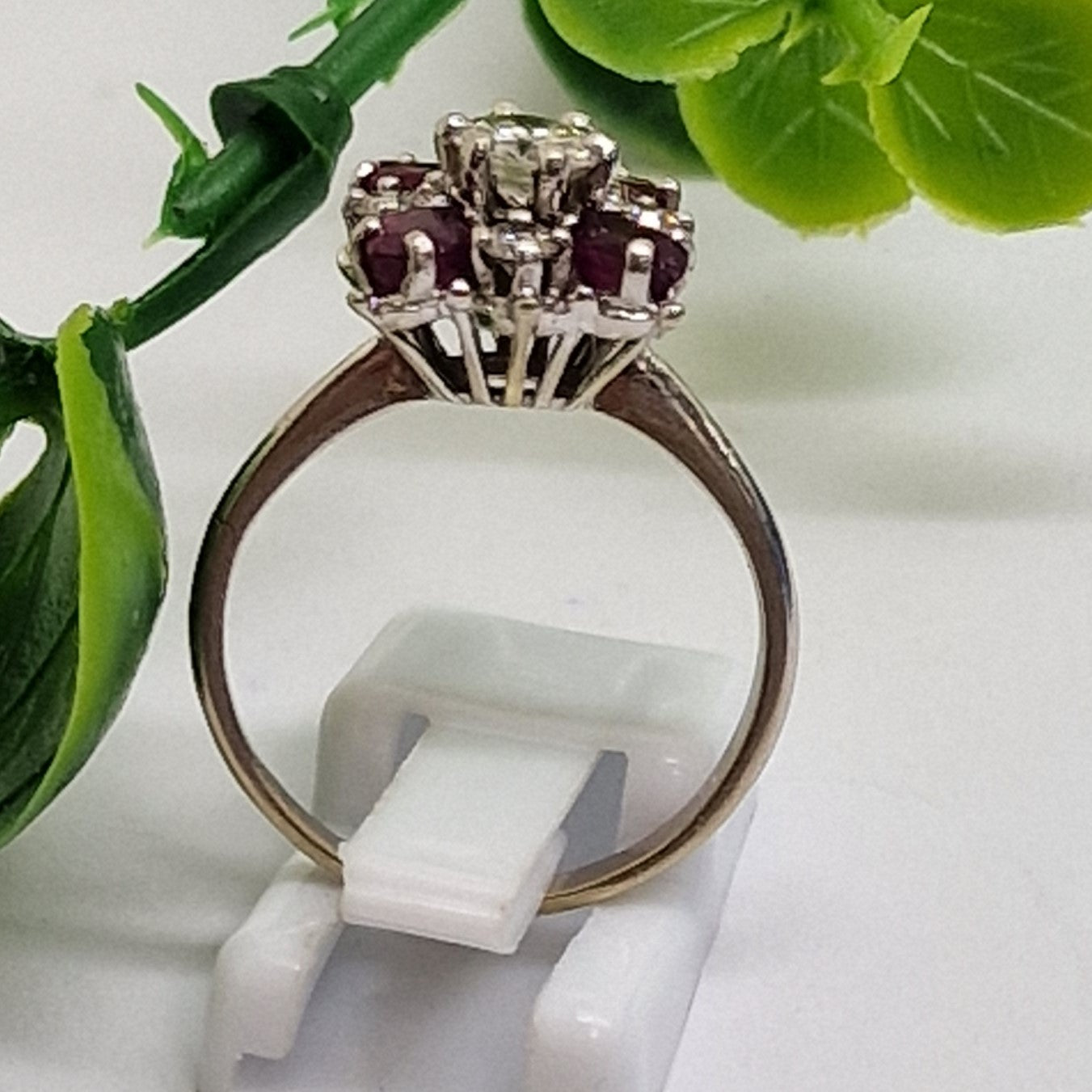 Bague en Or avec Diamants et Rubis