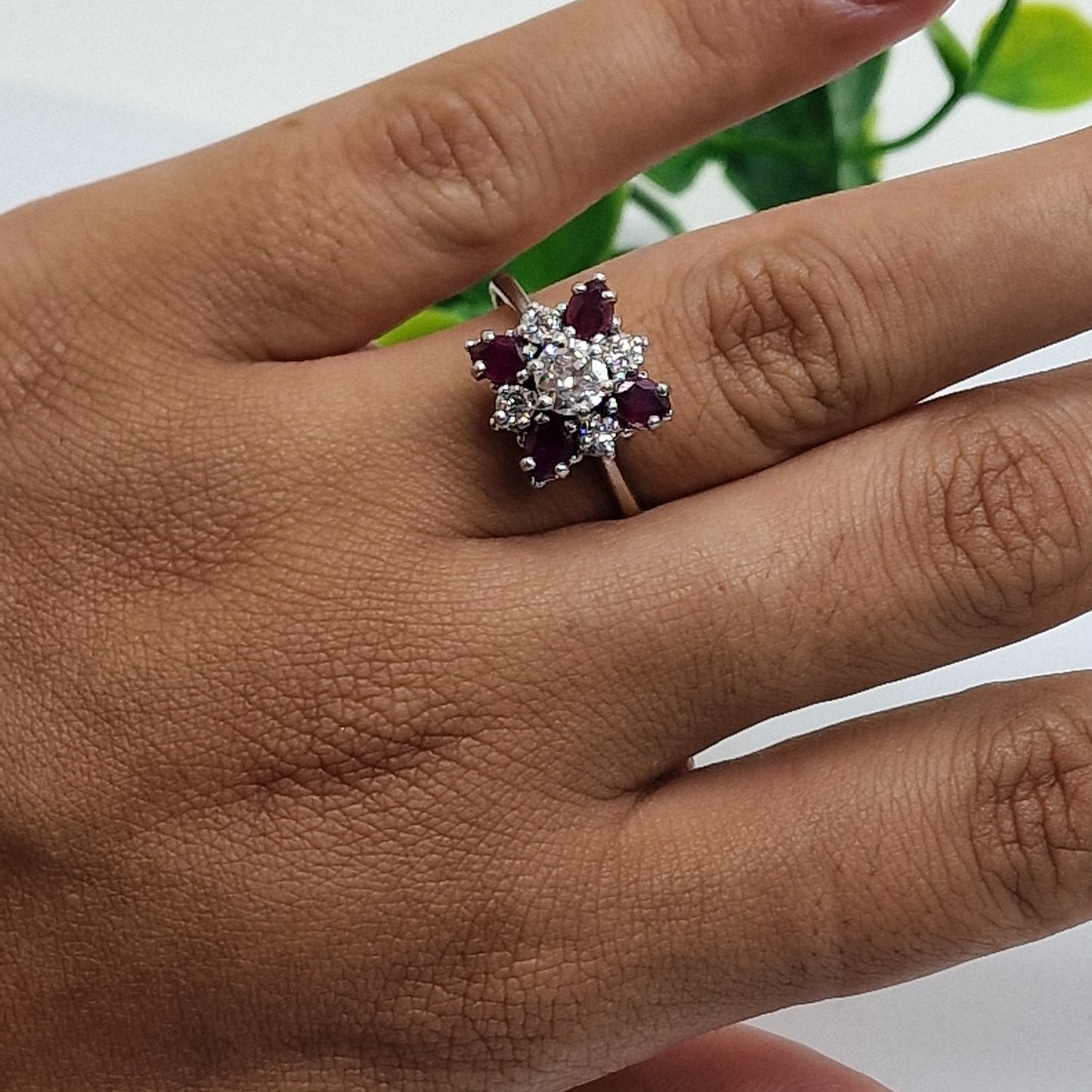 Bague en Or avec Diamants et Rubis
