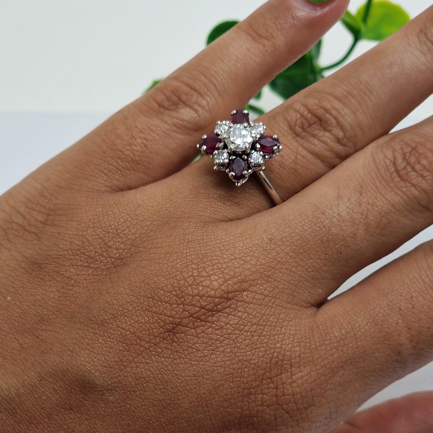 Bague en Or avec Diamants et Rubis