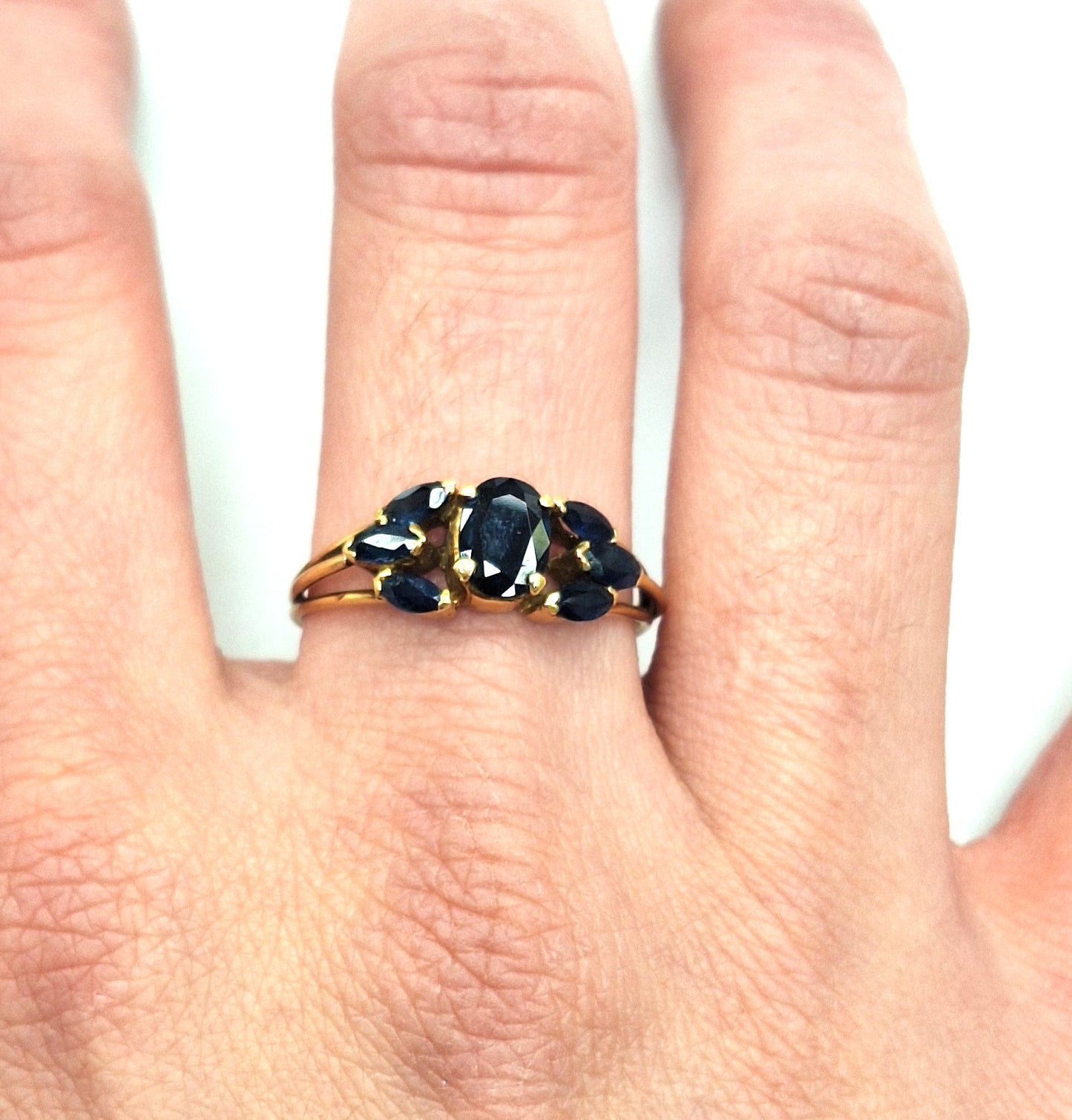 Bague en Or Jaune avec Saphirs