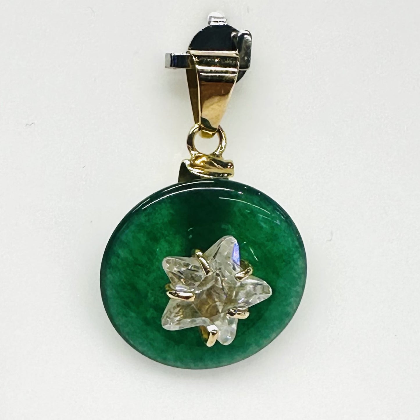 Pendentif Or avec Pierre Jade
