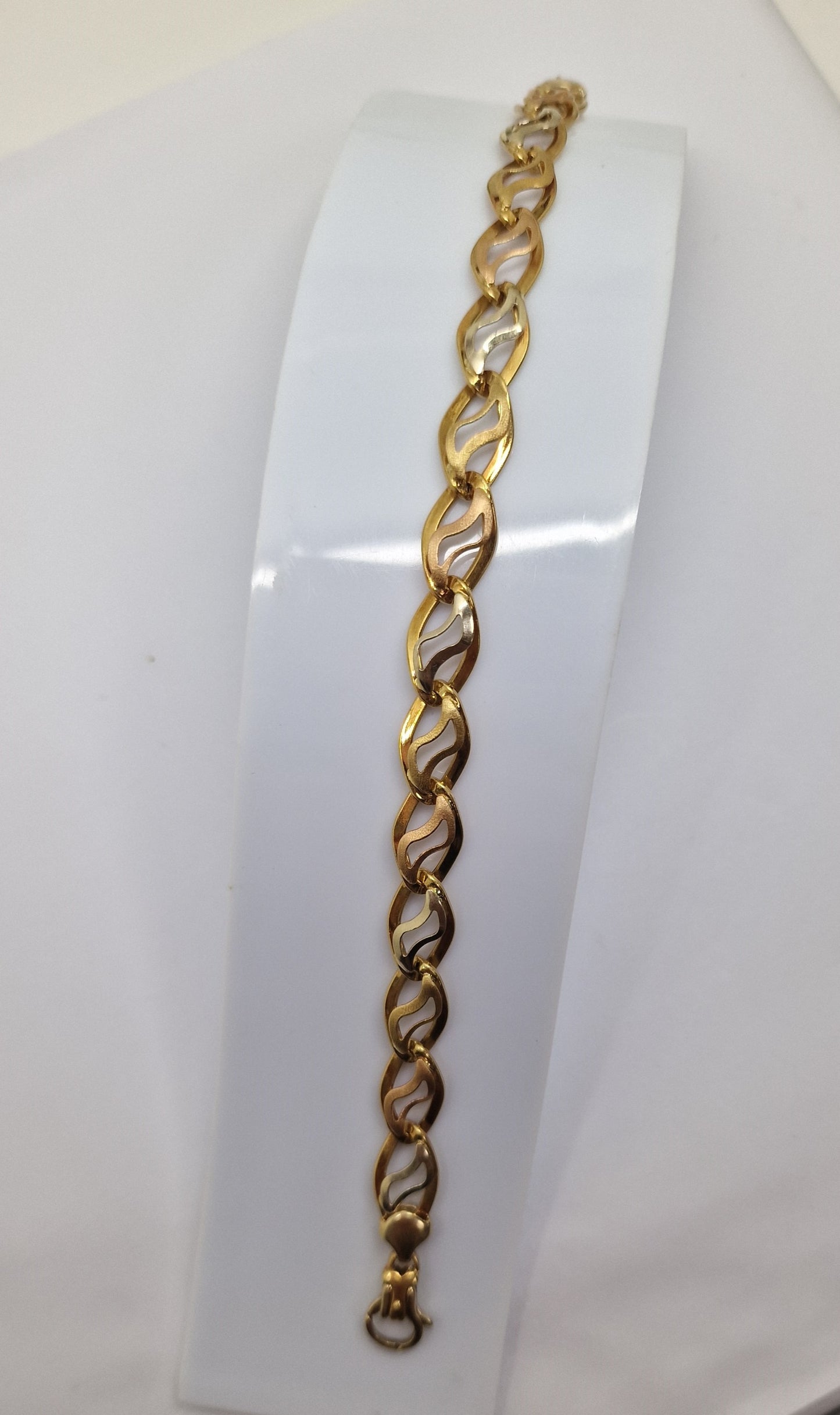 Bracelet 3 Ors