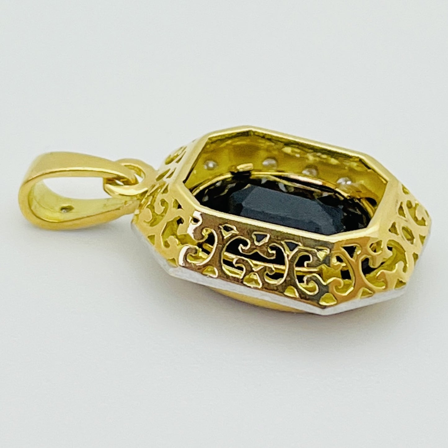 Pendentif 2 Ors avec Saphir et Diamants