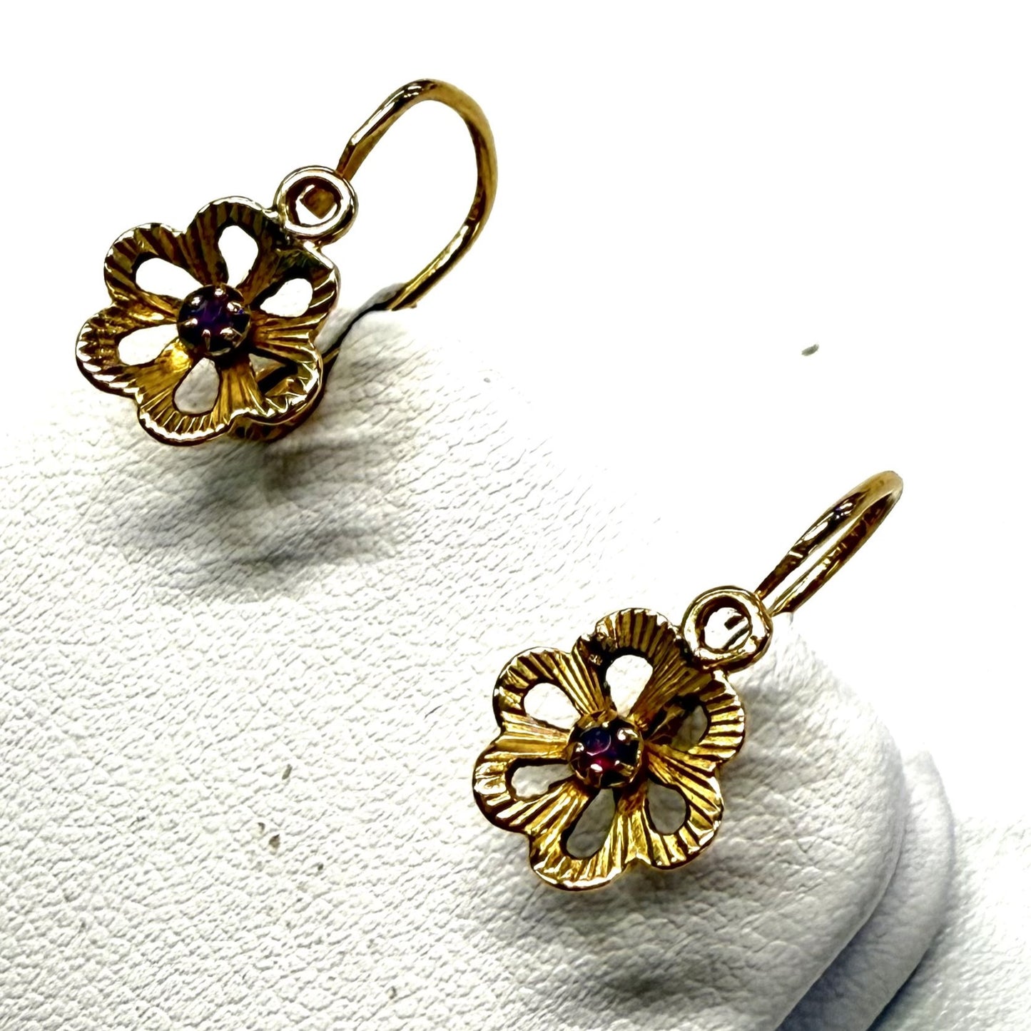 Boucles d'Oreille Fleur Or Jaune avec Pierres Roses