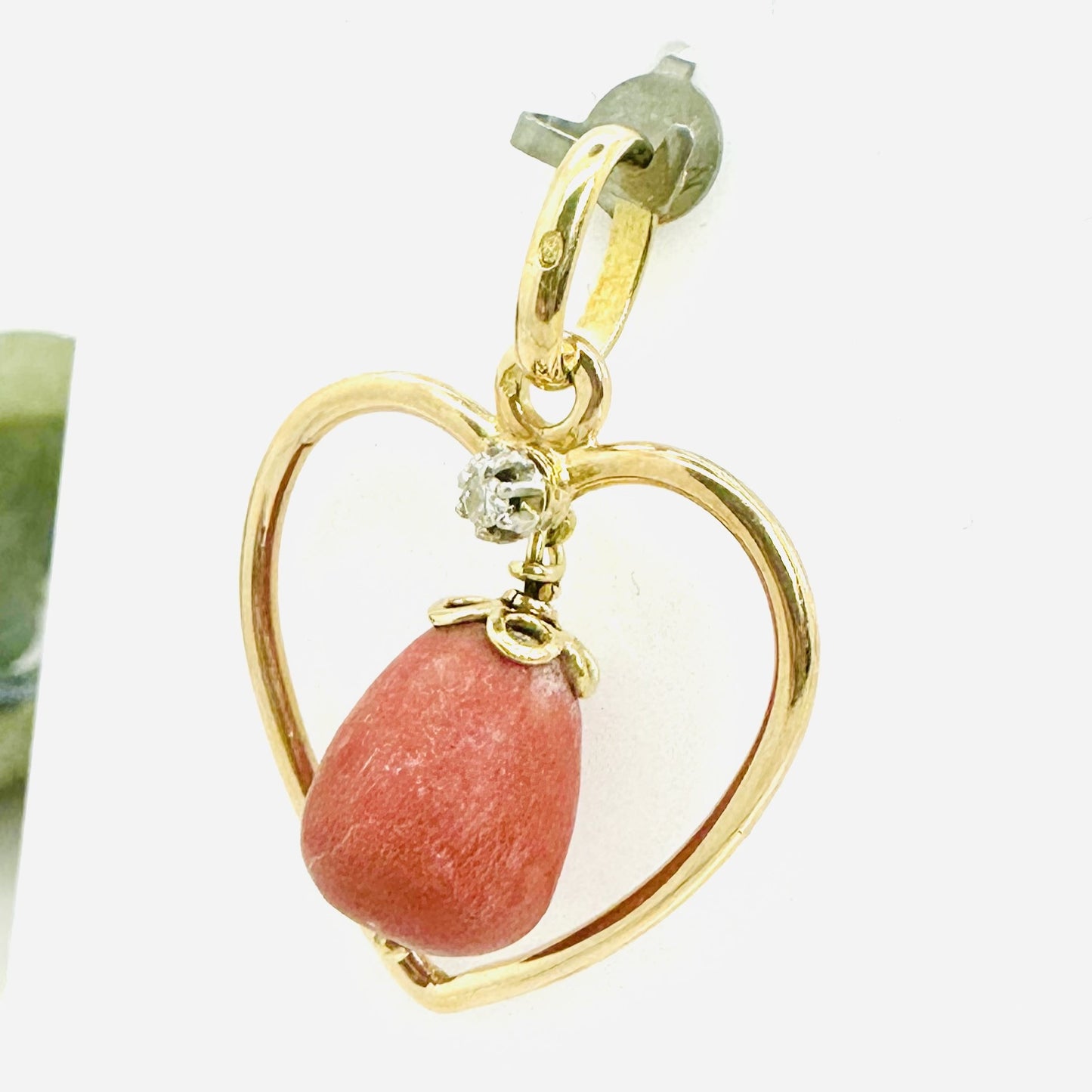 Pendentif Or avec Diamant et Corail