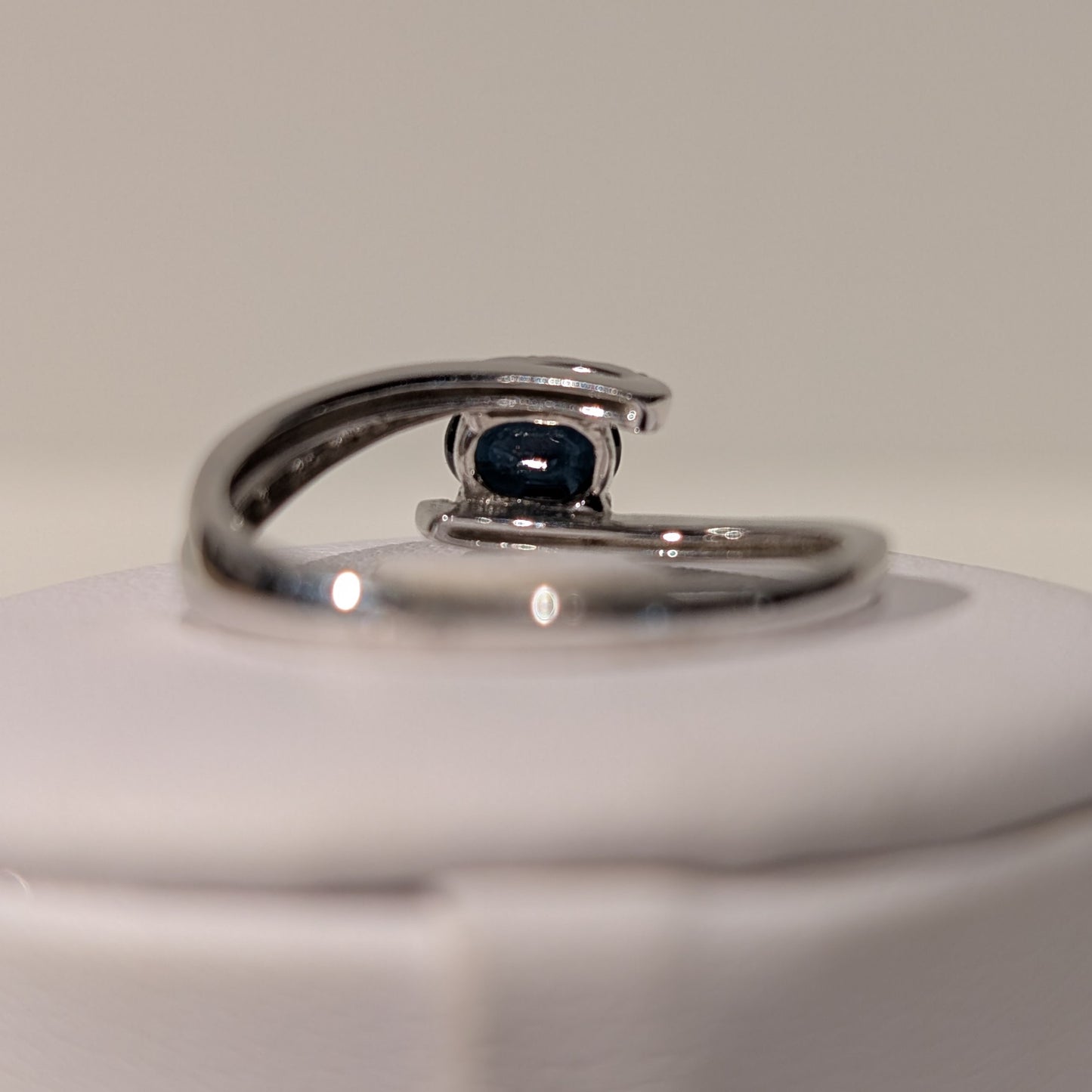 Bague Or avec Pierre Bleue et Diamant