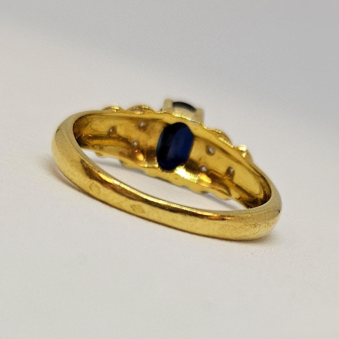 Bague Or avec Saphir et Diamants