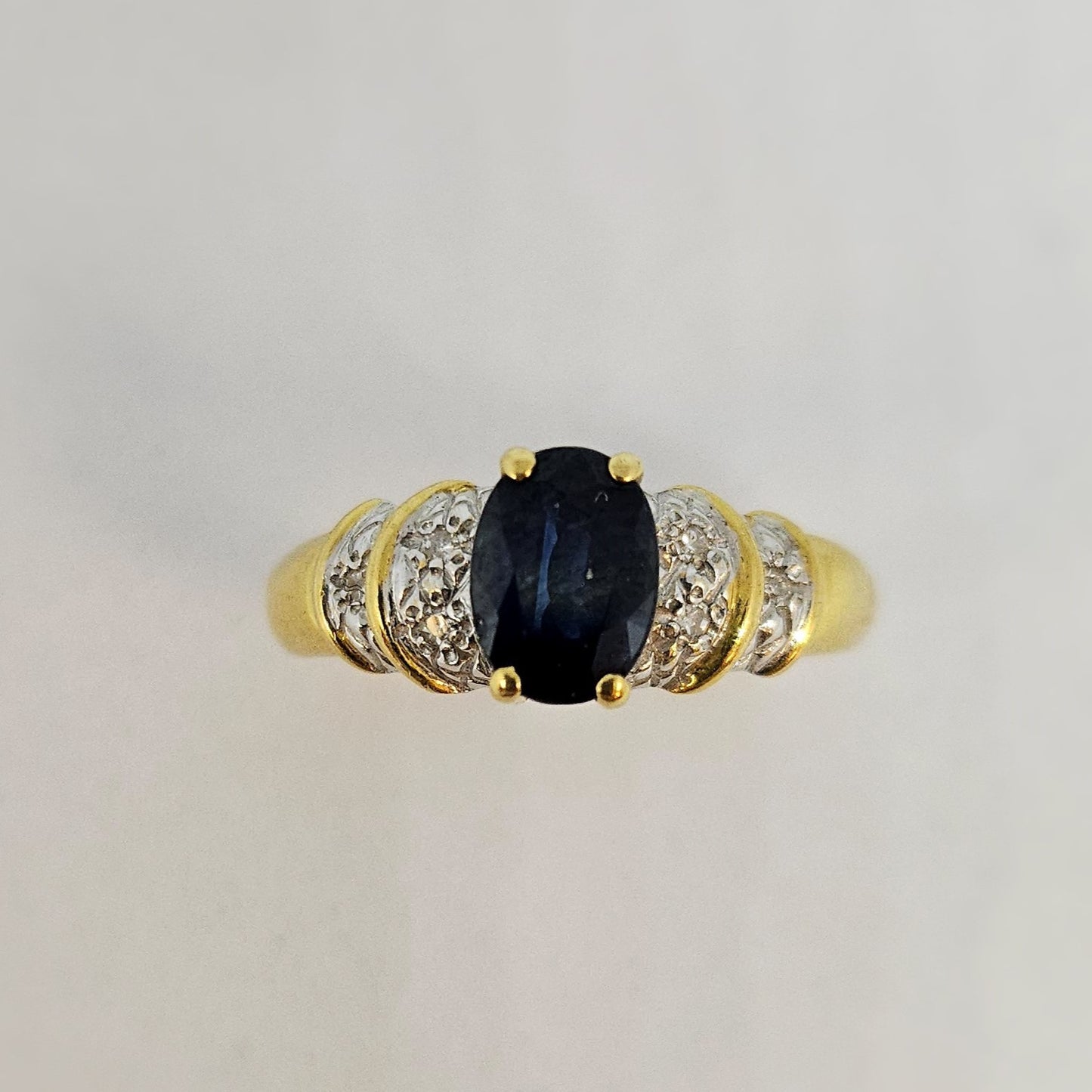 Bague Or avec Saphir et Diamants