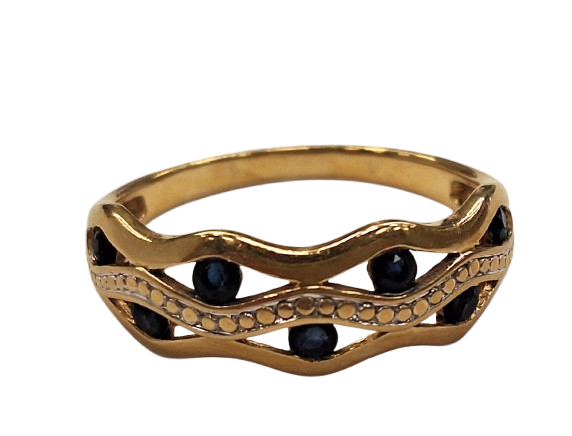 Bague en or jaune avec 7 saphirs