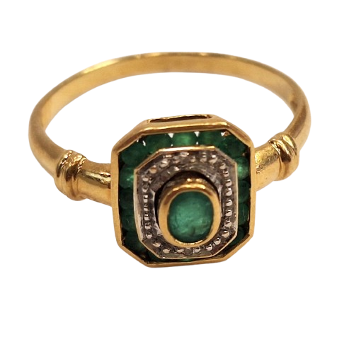 Bague avec diamants et émeraude