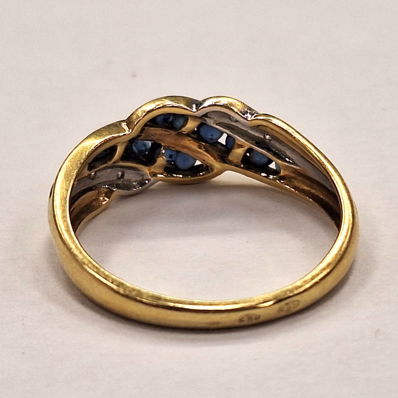 Bague en Or Jaune avec Diamants et Saphirs