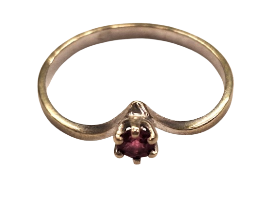 Bague or avec rubis