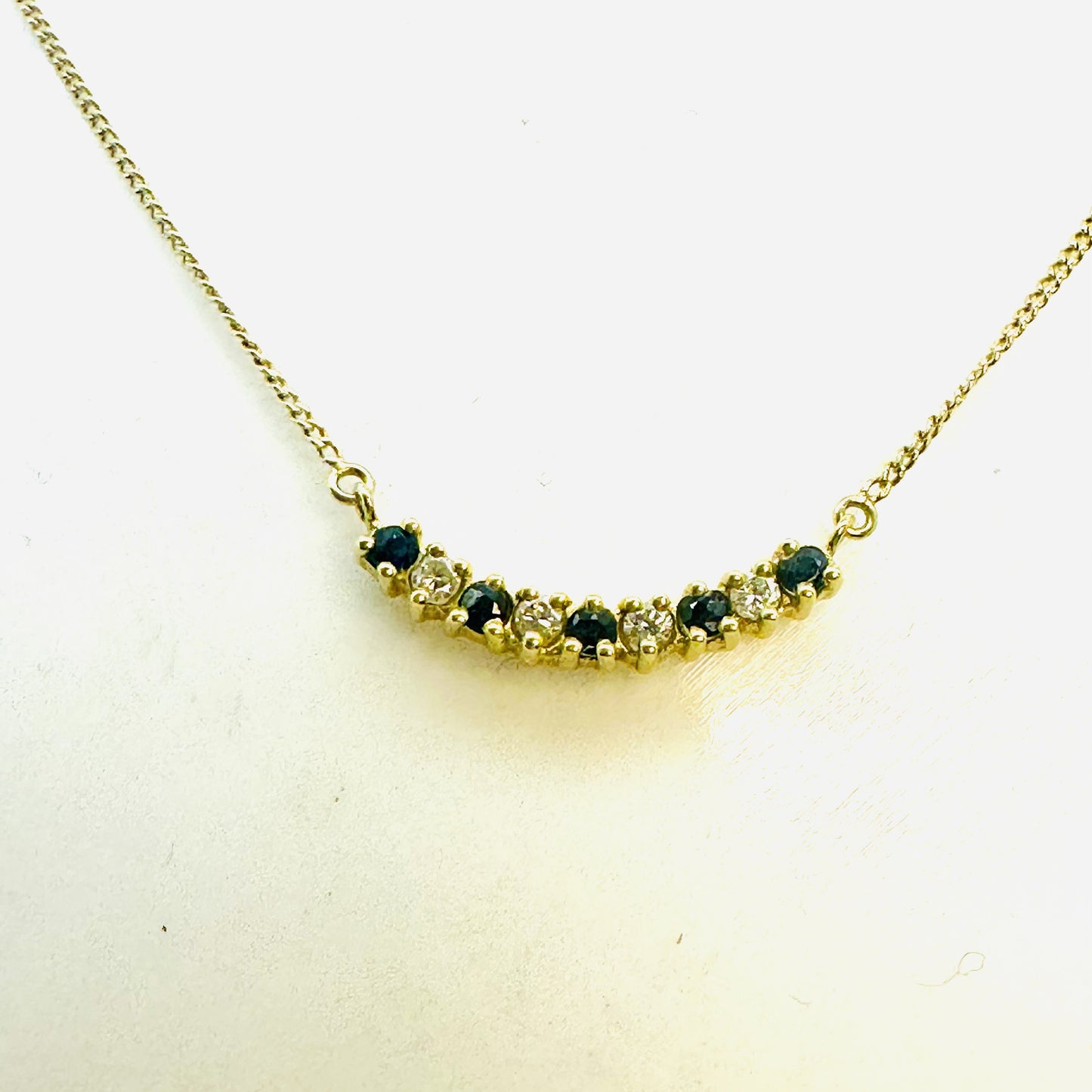 Collier Or Jaune avec Pierres Bleues et Oxydes