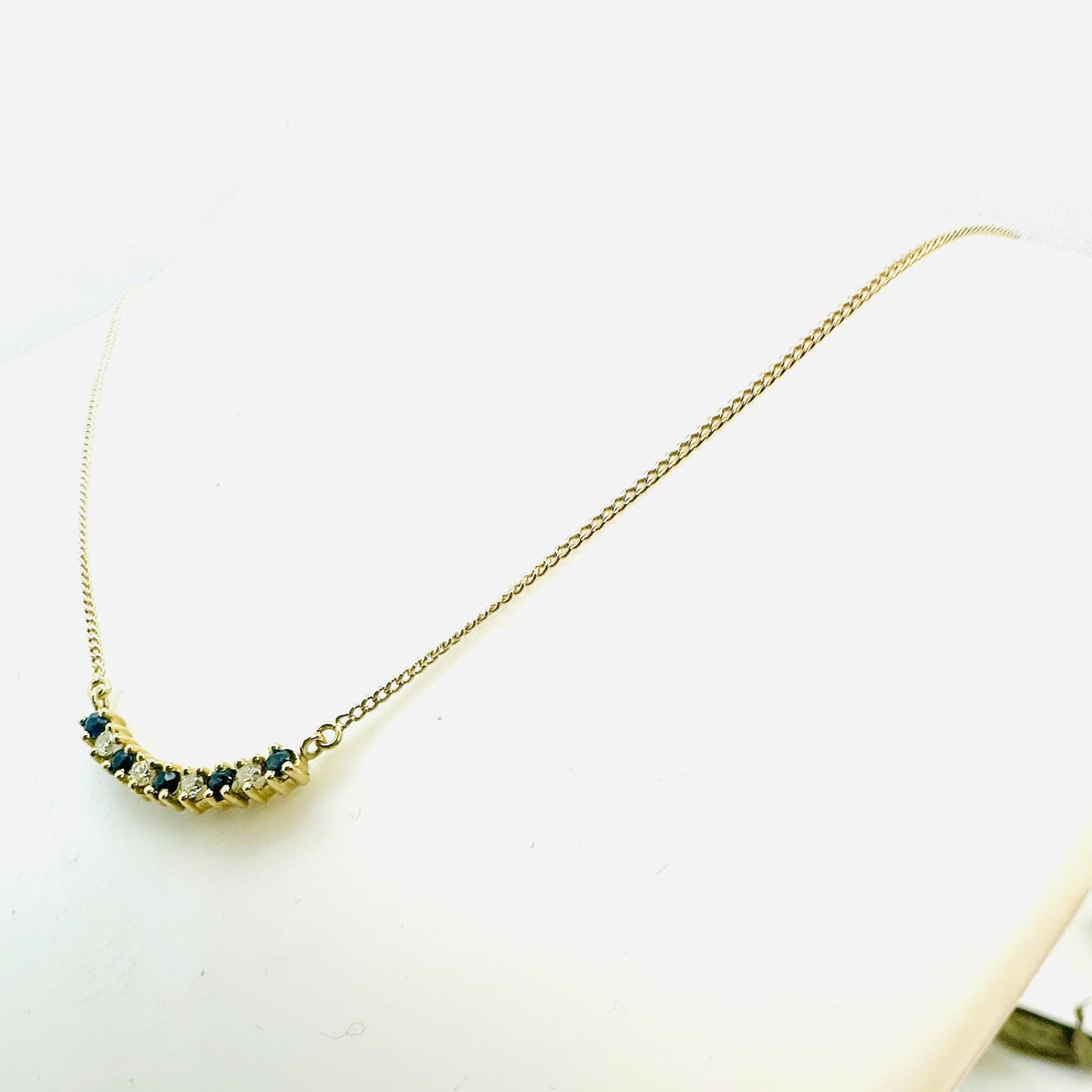 Collier Or Jaune avec Pierres Bleues et Oxydes
