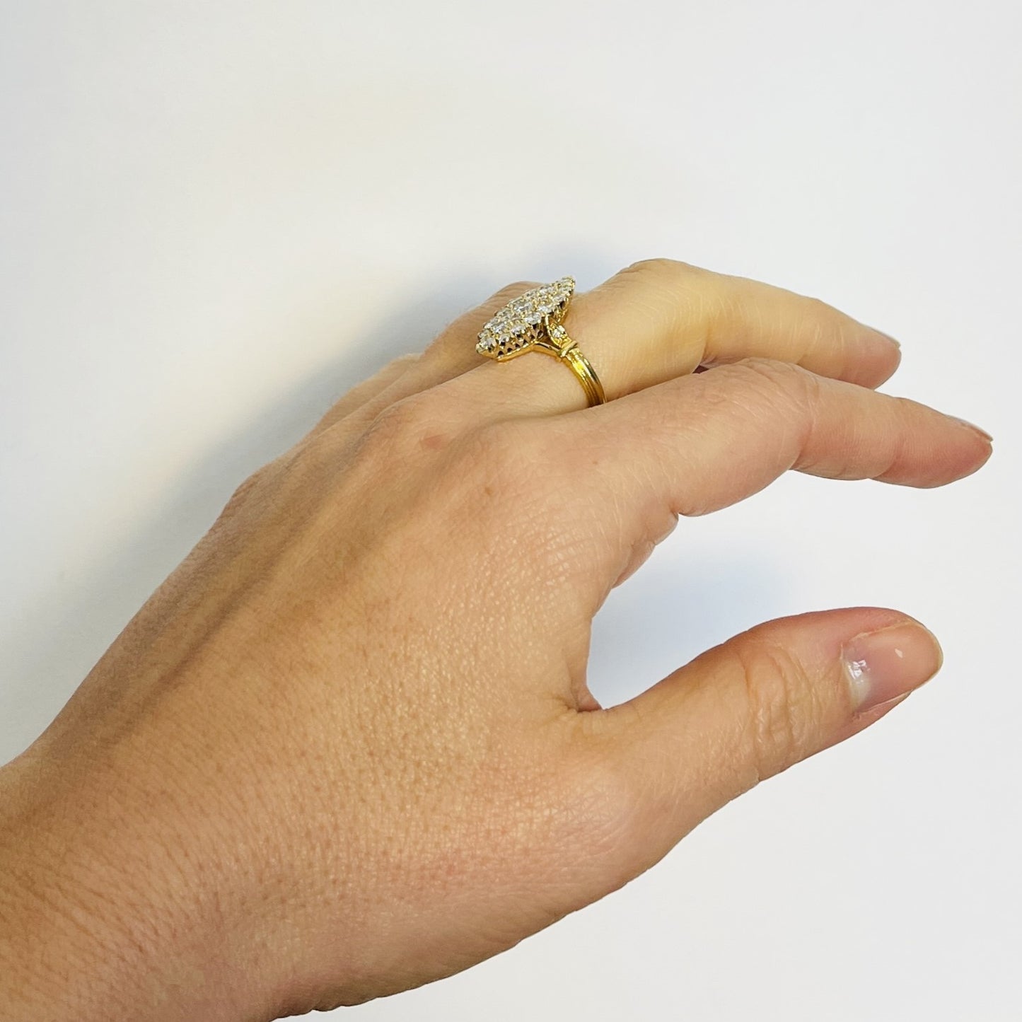 Bague marquise or avec diamants