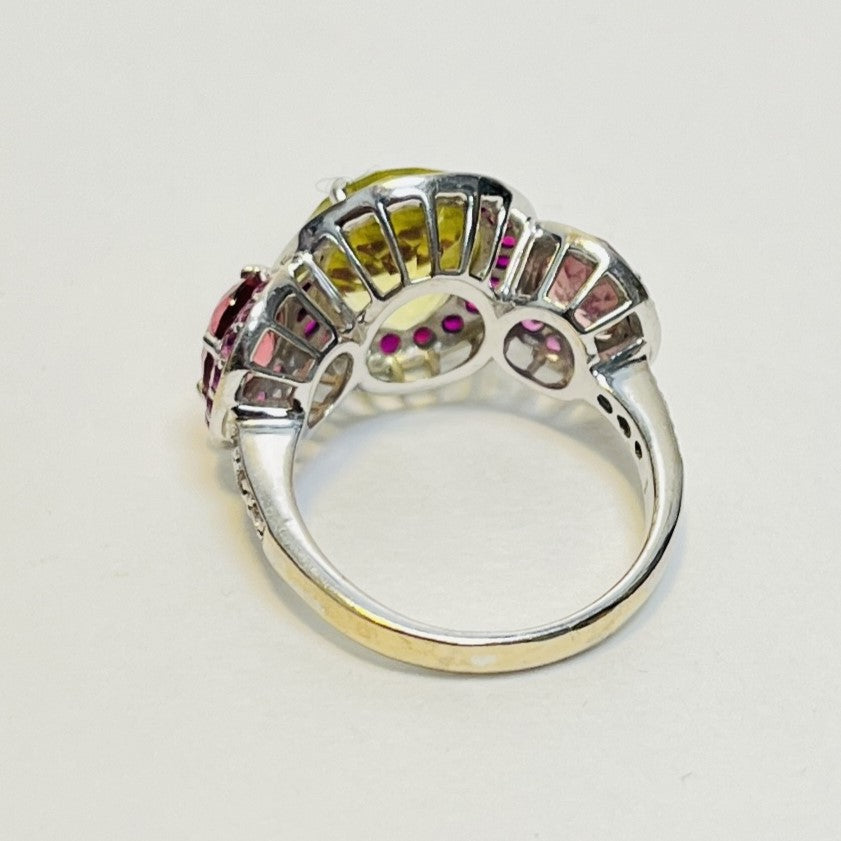 Bague or avec pierres précieuses
