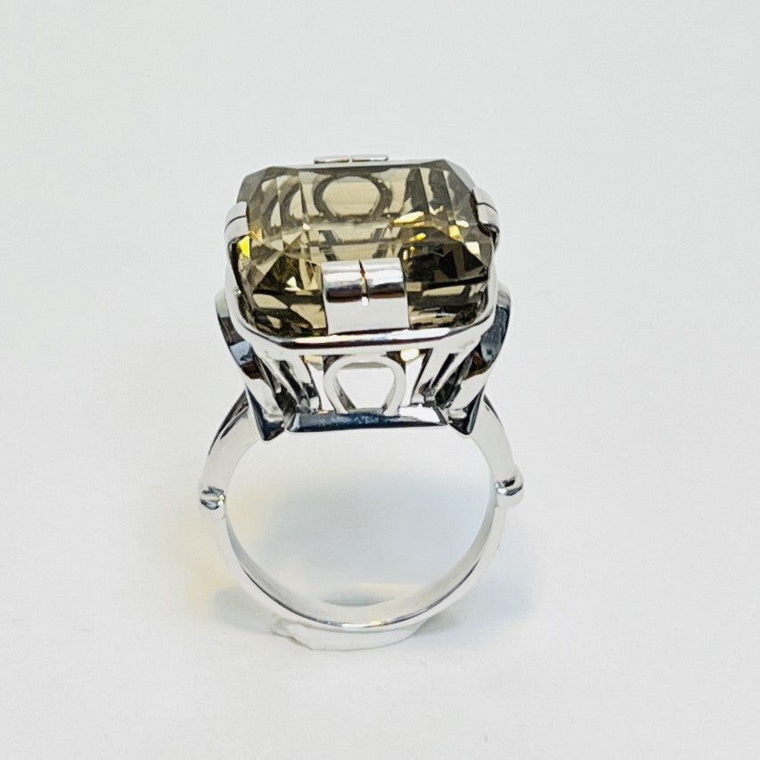 Chevalière or avec quartz