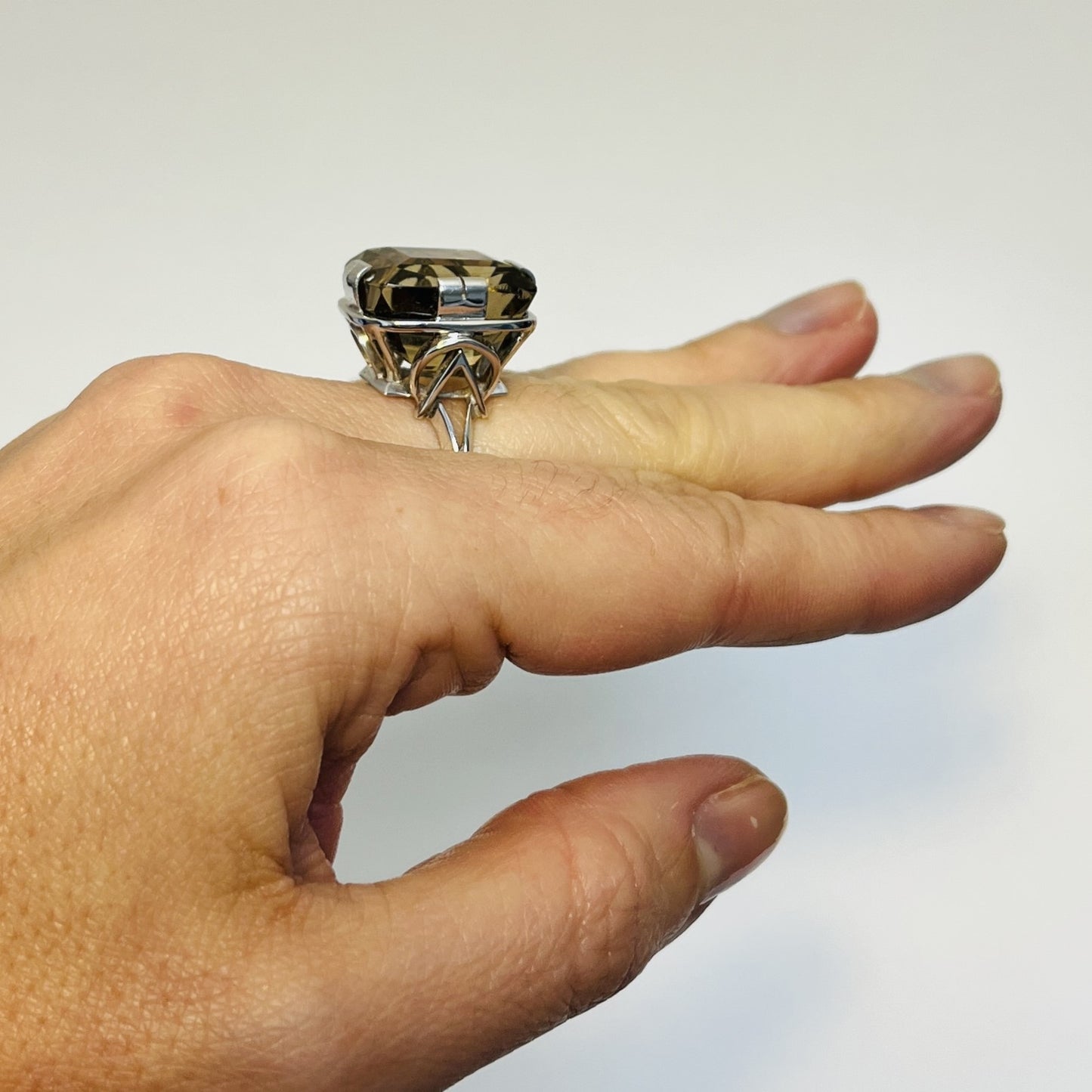 Chevalière or avec quartz