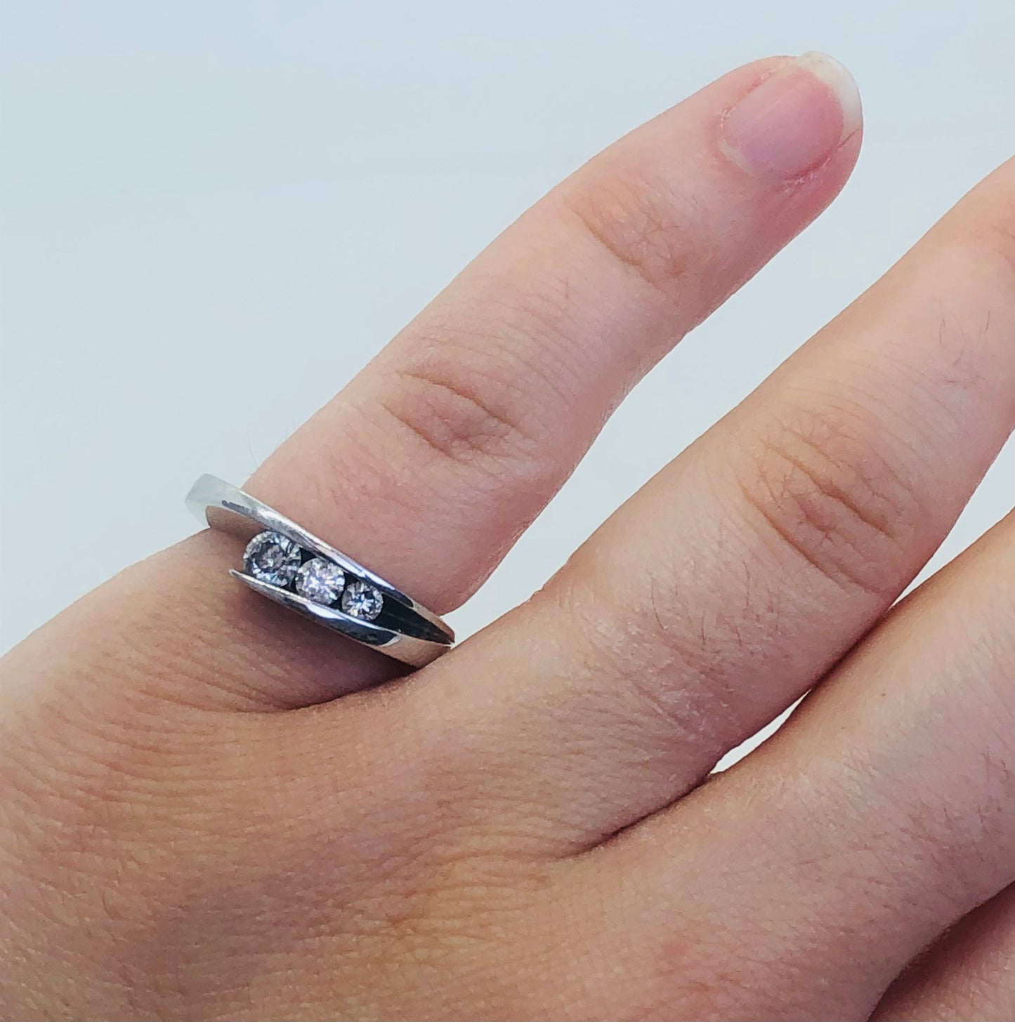 Bague GAREL Neima 18K 3 diamants T.50