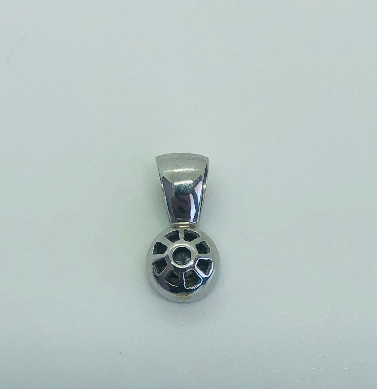 Pendentif Solitaire en Or Blanc 18K 0,14 ct
