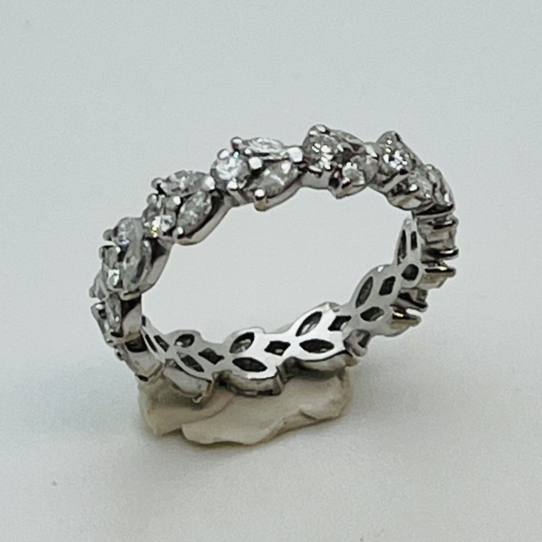 Bague platine avec diamants