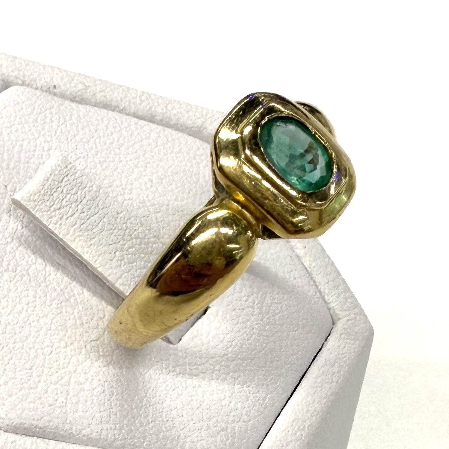 Bague Or avec Emeraude