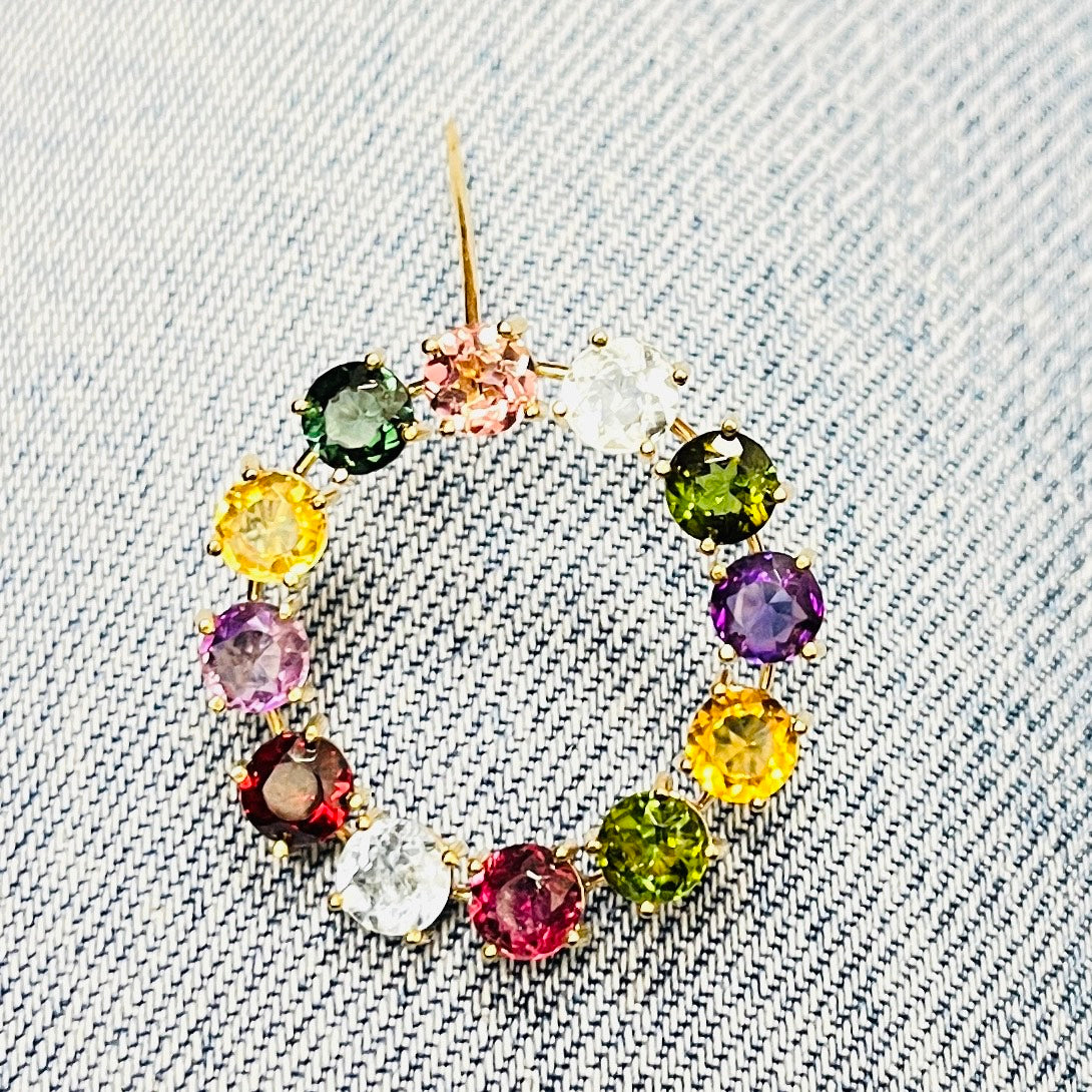 Broche or avec pierres précieuses