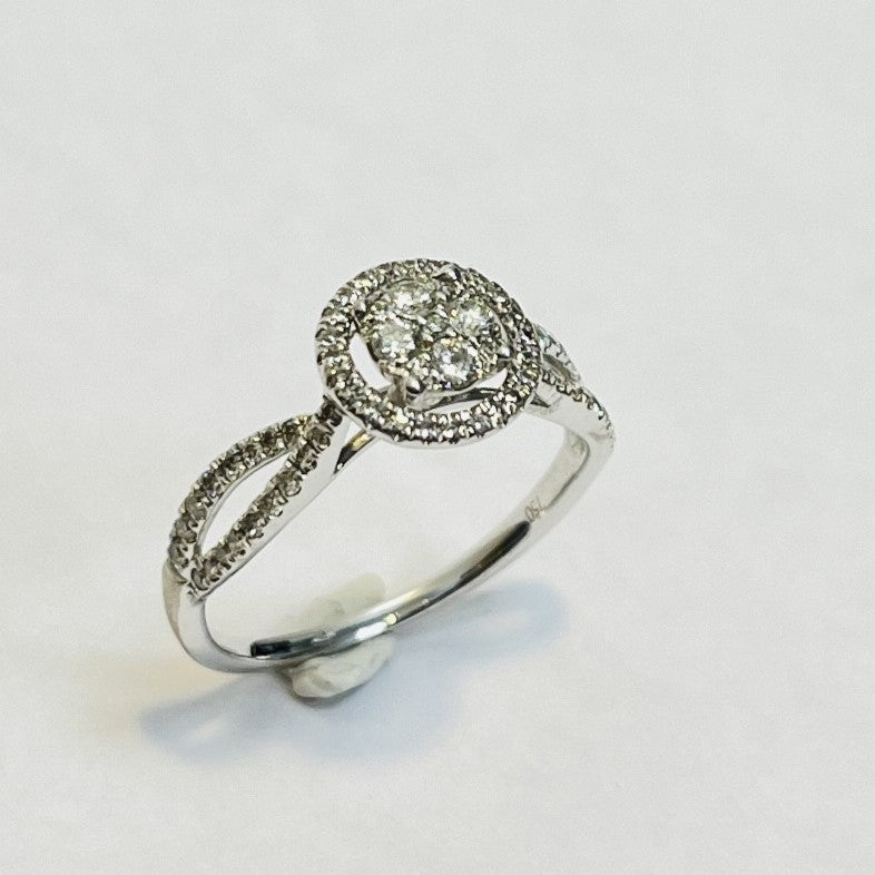Bague or avec diamants