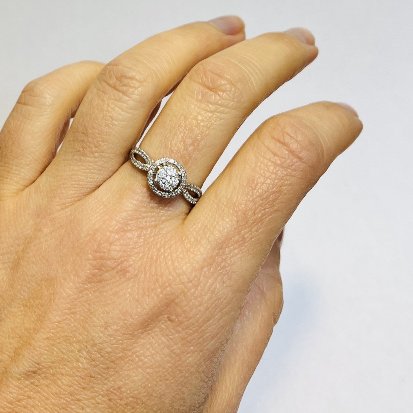Bague or avec diamants